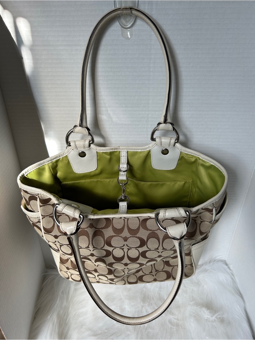 Coach Bleeker Daisy Appliqué Tote Bag in Beige/White/Green - Picture 3 of 12